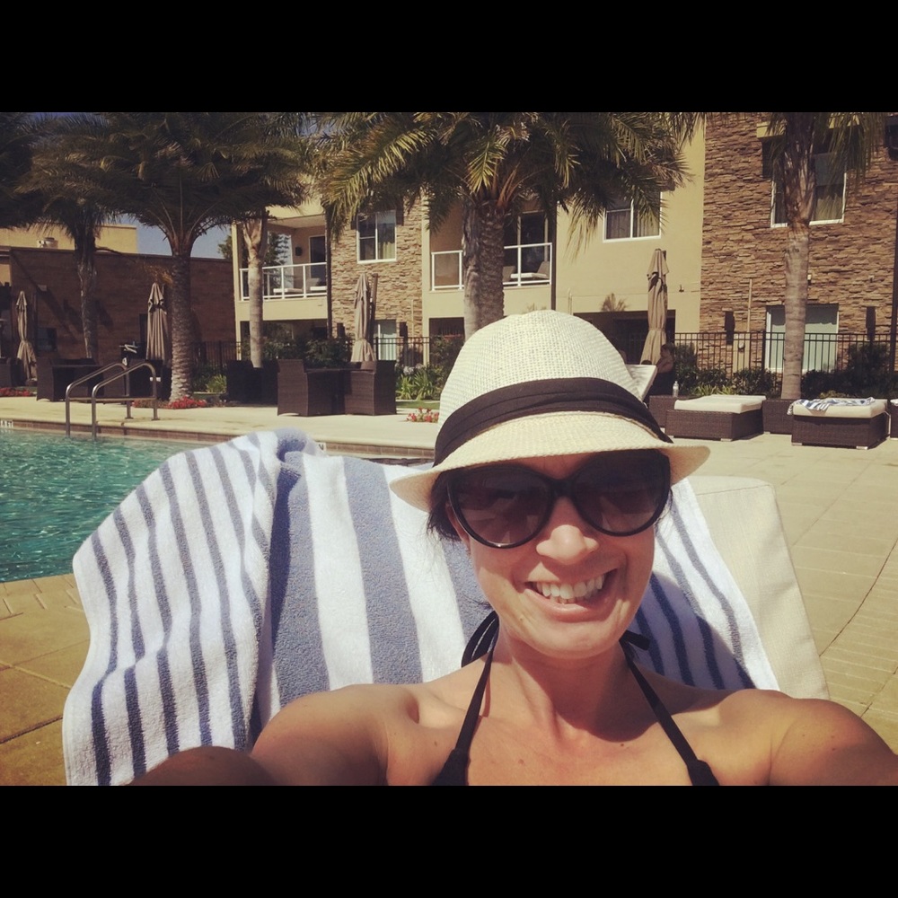 Meet your Posher, Crystal